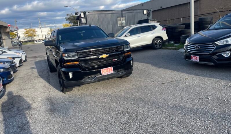 
								2017 CHEVROLET SILVERADO 1500 LT 4WD 4 Dr Auto 6 Passenger V8 , 5.3L , 6.4 FET BOX Gasoline Alloy Wheels Bluetooth Rear View Camra Certified full									