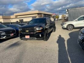 2017 CHEVROLET SILVERADO 1500 LT 4WD 4 Dr Auto 6 Passenger V8 , 5.3L , 6.4 FET BOX Gasoline Alloy Wheels Bluetooth Rear View Camra Certified