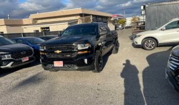 2017 CHEVROLET SILVERADO 1500 LT 4WD 4 Dr Auto 6 Passenger V8 , 5.3L , 6.4 FET BOX Gasoline Alloy Wheels Bluetooth Rear View Camra Certified