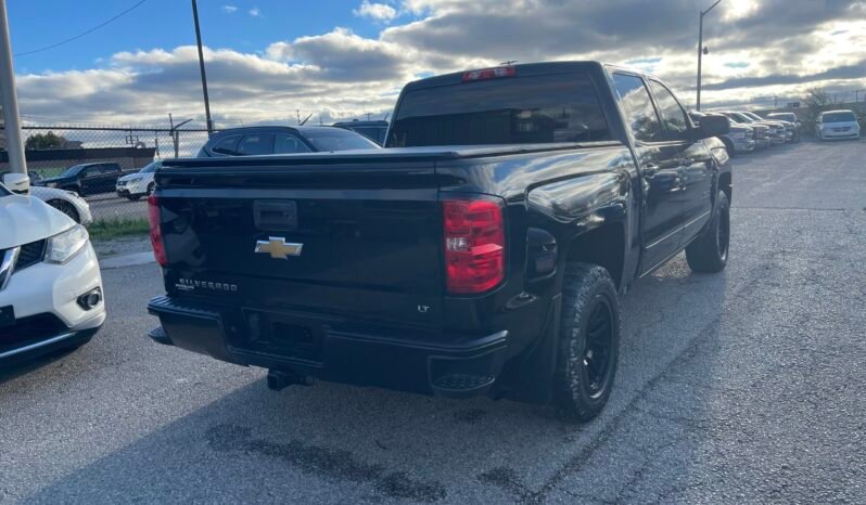 
								2017 CHEVROLET SILVERADO 1500 LT 4WD 4 Dr Auto 6 Passenger V8 , 5.3L , 6.4 FET BOX Gasoline Alloy Wheels Bluetooth Rear View Camra Certified full									