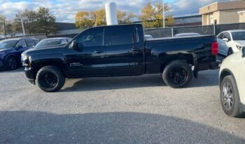 
									2017 CHEVROLET SILVERADO 1500 LT 4WD 4 Dr Auto 6 Passenger V8 , 5.3L , 6.4 FET BOX Gasoline Alloy Wheels Bluetooth Rear View Camra Certified full								