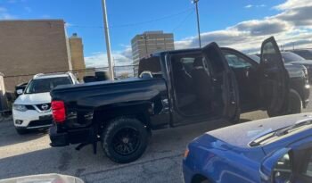 
									2017 CHEVROLET SILVERADO 1500 LT 4WD 4 Dr Auto 6 Passenger V8 , 5.3L , 6.4 FET BOX Gasoline Alloy Wheels Bluetooth Rear View Camra Certified full								